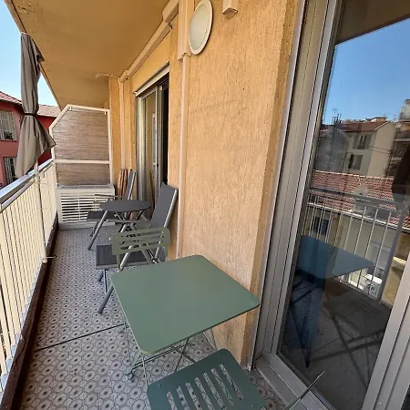 Cozy With Balcony Close To Garibaldi Lejlighed