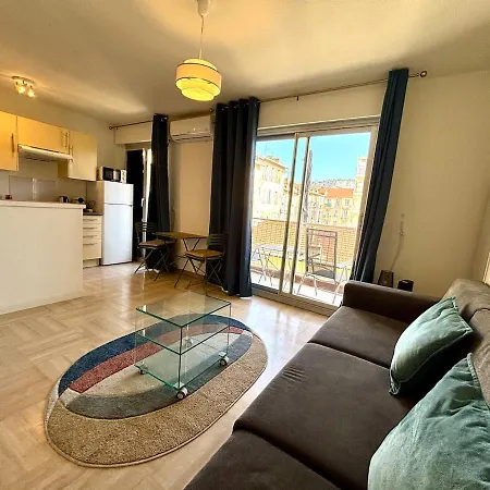 Cozy With Balcony Close To Garibaldi * Nizza