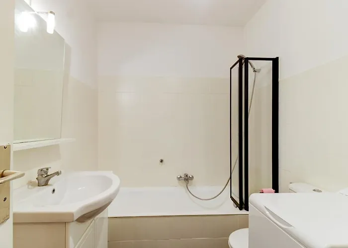 شقة Cozy With Balcony Close To Garibaldi