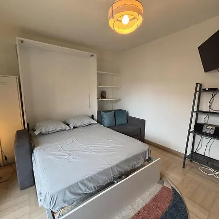Cozy With Balcony Close To Garibaldi * Nicea